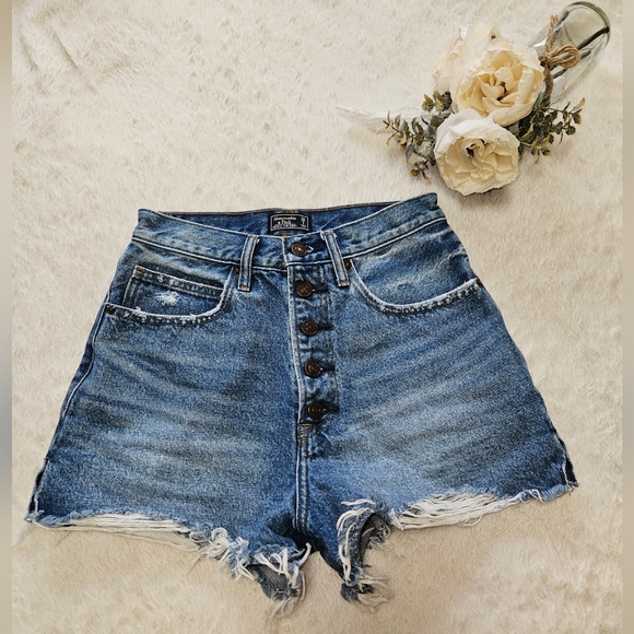 A&F Ultra High Rise Denmin Shorts - Picture 1 of 4